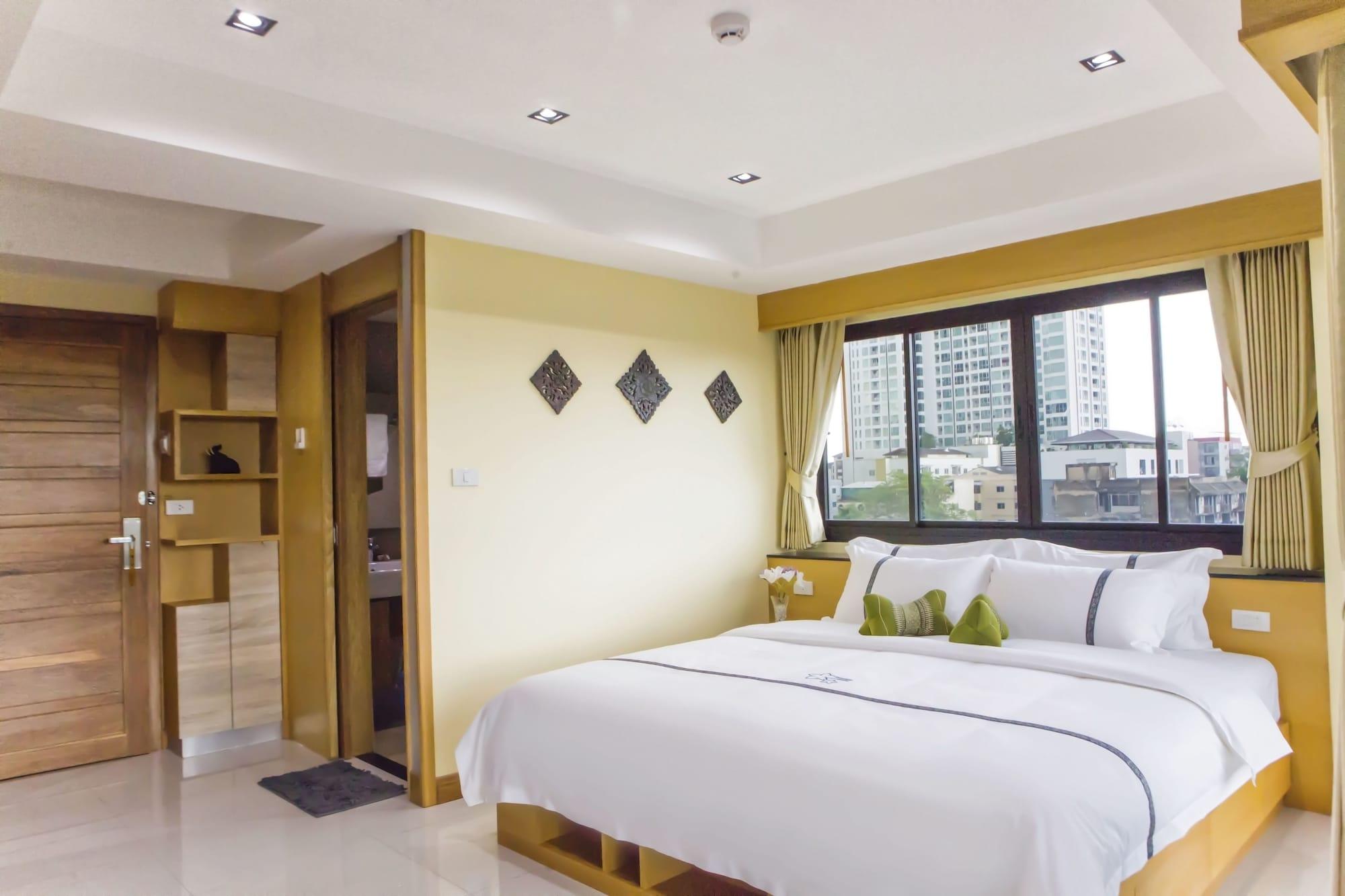 Sillemon Garden Hotel Bangkok Exterior photo
